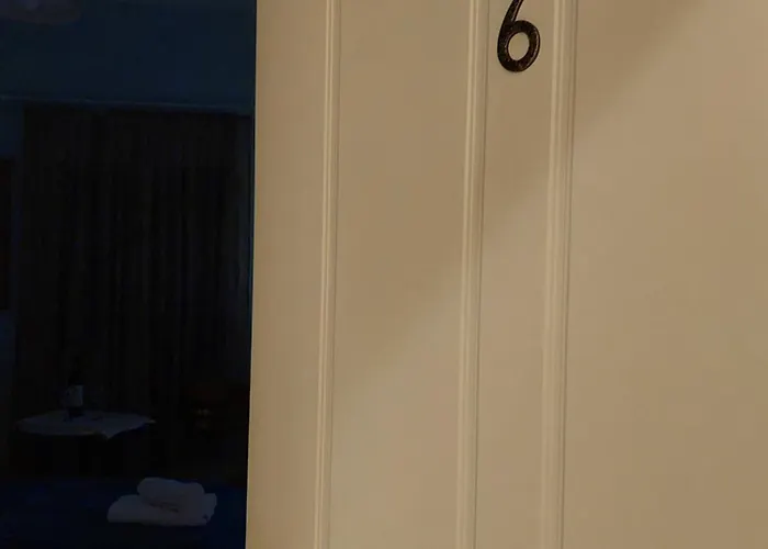 Rouchotas By Viktor 1rst Floor Apartman *